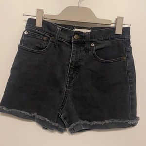 Madewell black denim high rise shorts size 25